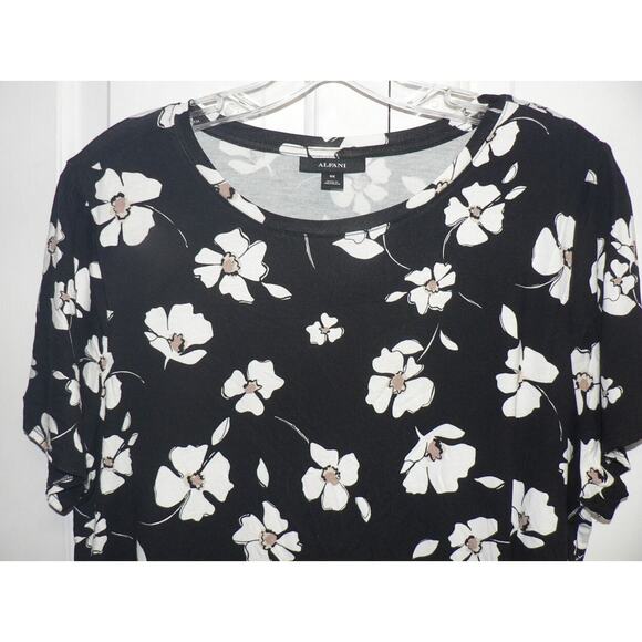 Alfani Plus Size Crew Neck Short Sleeve Floral Print T-Shirt Deep Black 0X $40 - Picture 3 of 4